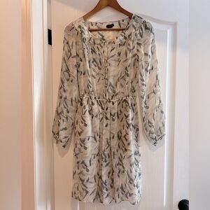 Club Monaco dress 100 % Silk